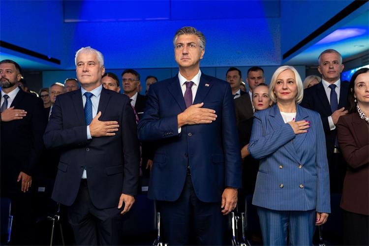 Slika /slike/Vijesti/2026/Rujan 2026/slika premijer generalni.jpeg